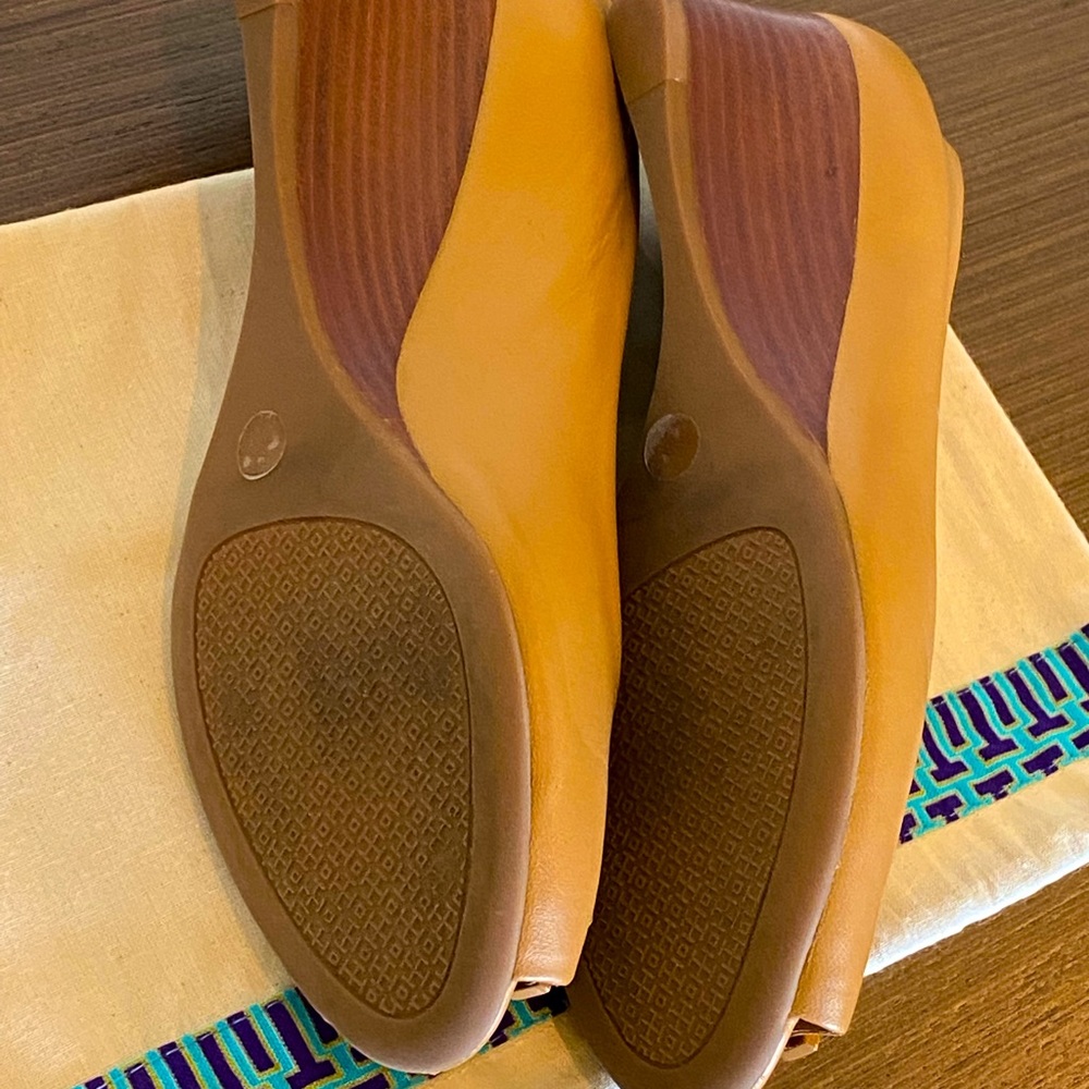 Tory Burch Natural Leather